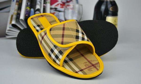 2017 Burbry slippers man 38-46-071